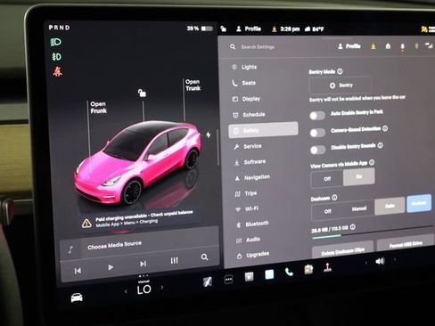 Used 2023 Tesla Model Y Performance AWD/4WD image 29