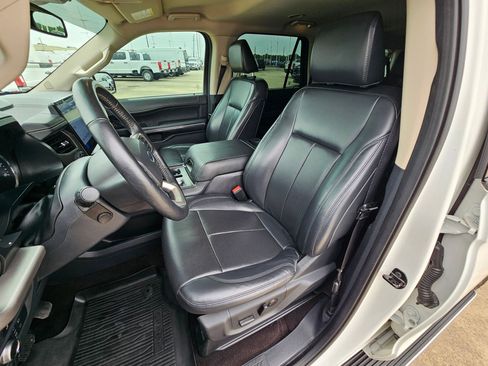 Used 2022 Ford Expedition Max XLT AWD/4WD image 15