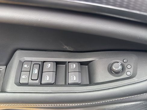 New 2025 Jeep Grand Cherokee Laredo X w/ Luxury Tech Group I AWD/4WD image 22