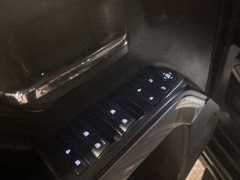 Used 2017 Chevrolet Silverado 1500 LT w/ All Star Edition image 16