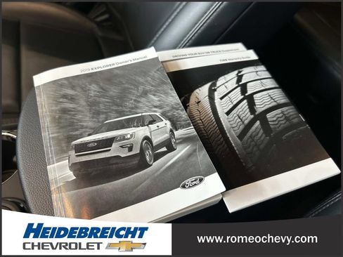 Used 2019 Ford Explorer XLT w/ Equipment Group 202A AWD/4WD image 27