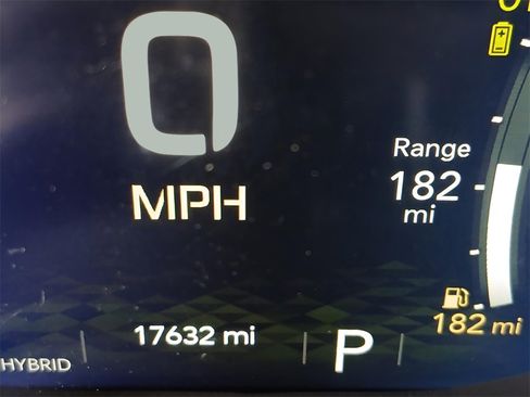 Certified 2022 Jeep Wrangler Unlimited Sahara w/ Cold Weather Group image 13