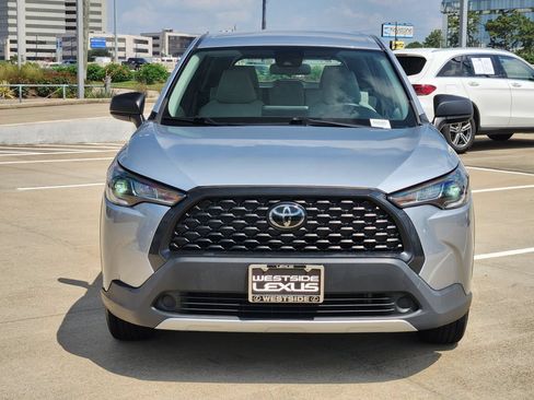 Used 2022 Toyota Corolla Cross L FWD image 2