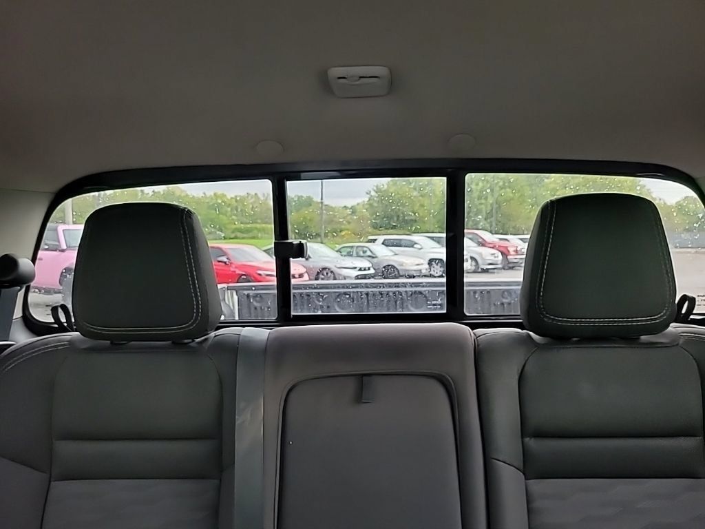 Used 2022 Nissan Frontier SV AWD/4WD image 8