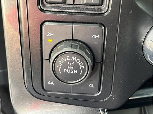 Used 2023 Ford F150 Lariat w/ Equipment Group 502A High AWD/4WD image 25