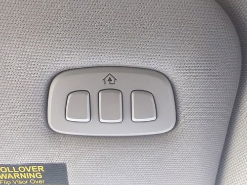 Used 2021 Lincoln Corsair AWD w/ Equipment Group 101A image 40