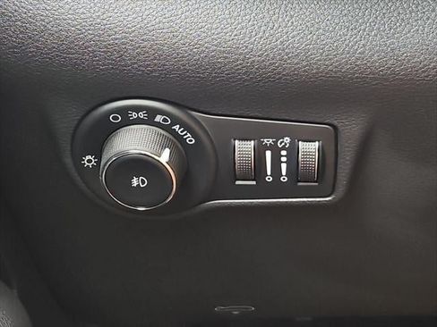 New 2026 Jeep Compass Latitude AWD/4WD image 54
