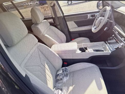 Used 2026 Hyundai Santa Fe SEL image 11