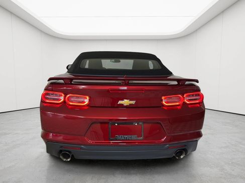 Used 2023 Chevrolet Camaro LT RWD image 5