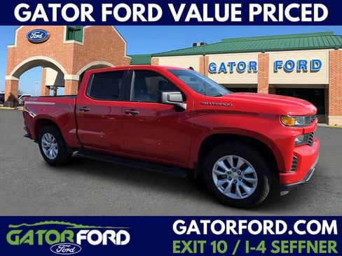 Used 2022 Chevrolet Silverado 1500 Custom w/ Safety Confidence Package AWD/4WD image 1