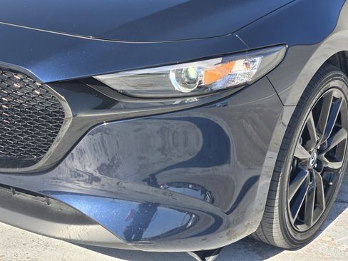 Used 2025 MAZDA MAZDA3 s Sport image 11