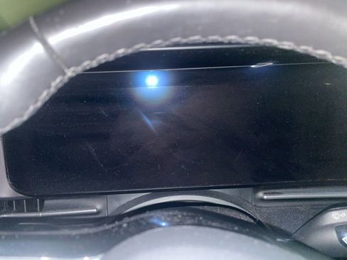 Used 2023 Kia Carnival SX Prestige image 21