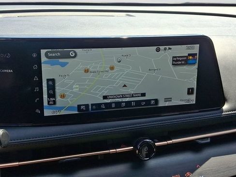 Used 2023 Nissan Ariya FWD image 16