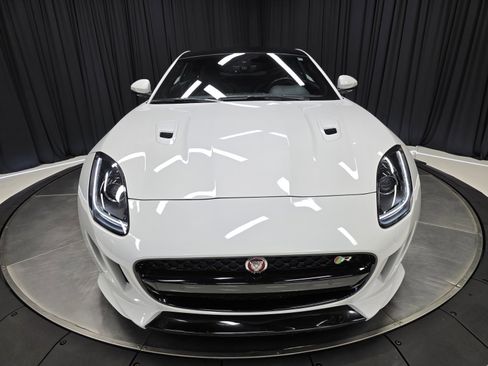Used 2016 Jaguar F-TYPE R image 43