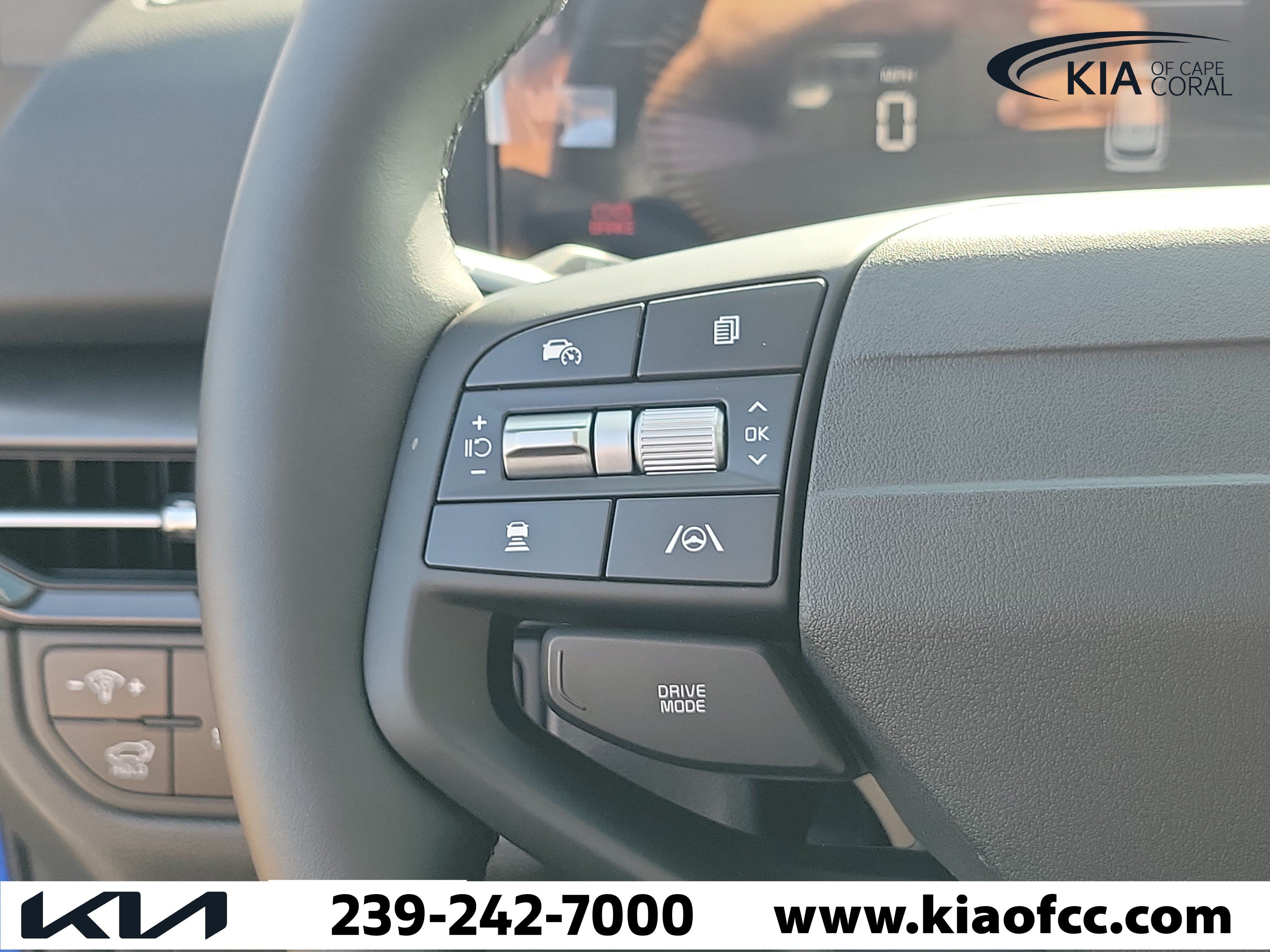 New 2026 Kia Sportage EX w/ EX Panorama Roof Package FWD image 24
