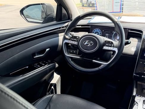 Used 2022 Hyundai Tucson Limited w/ Cargo Package AWD/4WD image 10