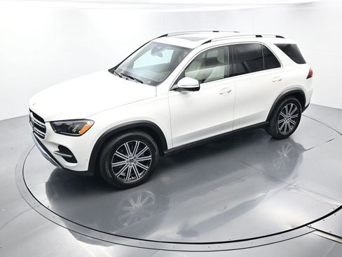 Used 2025 Mercedes-Benz GLE 350 4MATIC image 33