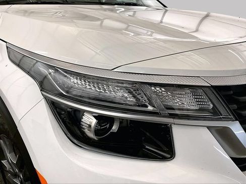 Used 2021 Kia Seltos LX AWD/4WD image 27