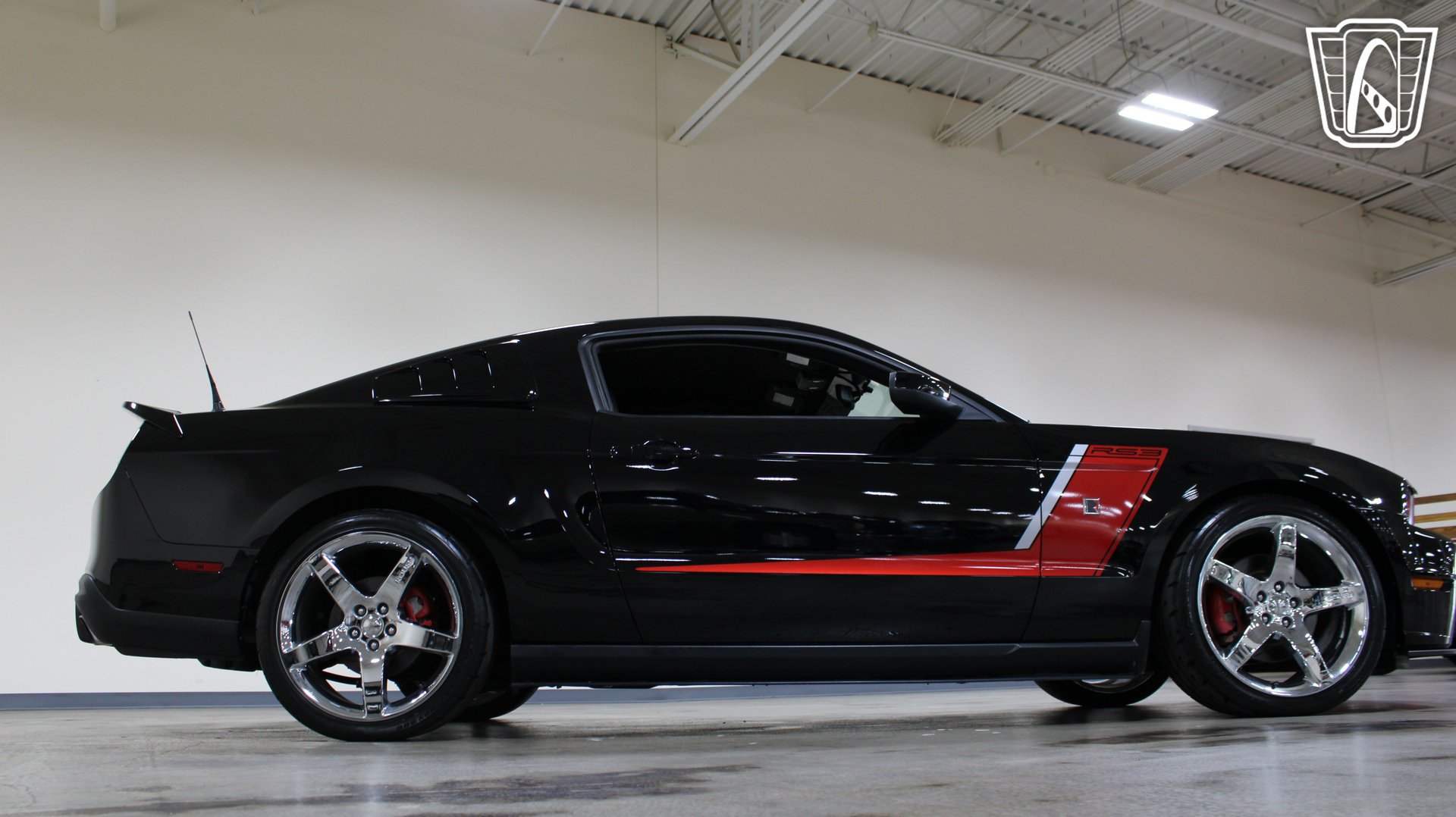 Used 2012 Ford Mustang GT Premium w/ Electronics Pkg RWD image 30