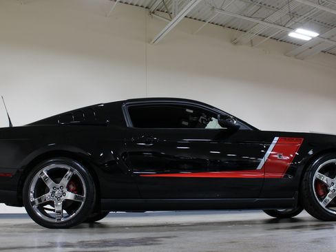 Used 2012 Ford Mustang GT Premium w/ Electronics Pkg RWD image 30