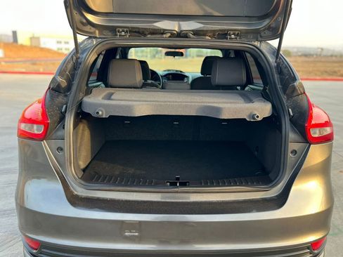 Used 2018 Ford Focus ST image 19