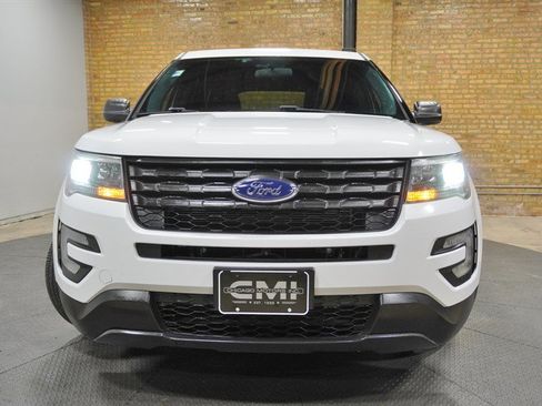 Used 2017 Ford Explorer 4WD Police Interceptor image 4
