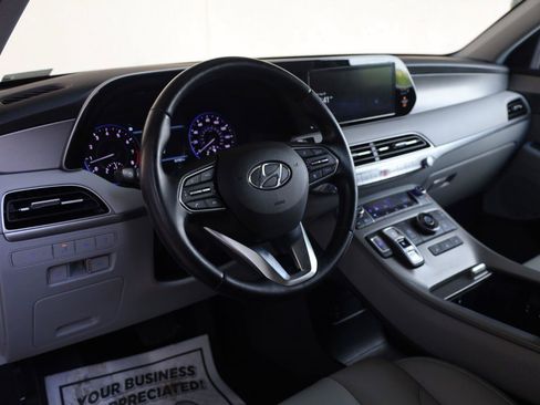 Used 2022 Hyundai Palisade SEL w/ 8P Bench Seat Package FWD image 16