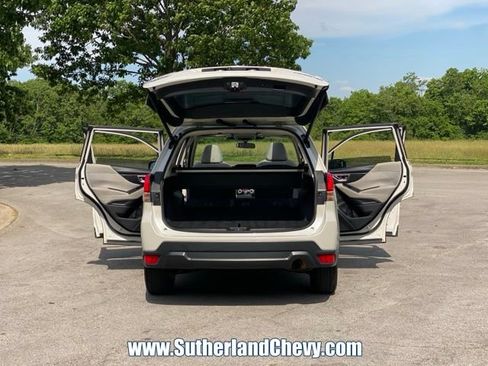 Used 2023 Subaru Forester Premium AWD/4WD image 35