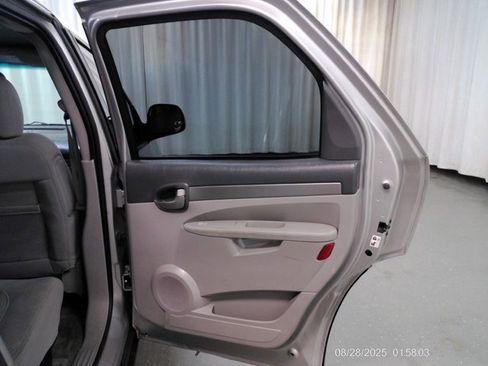 Used 2006 Buick Rendezvous CX image 23