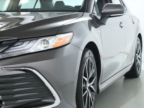 Certified 2023 Toyota Camry XLE w/ Navigation Package FWD image 4
