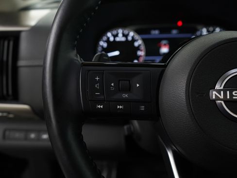 Used 2022 Nissan Pathfinder Platinum w/ Cargo Package image 18