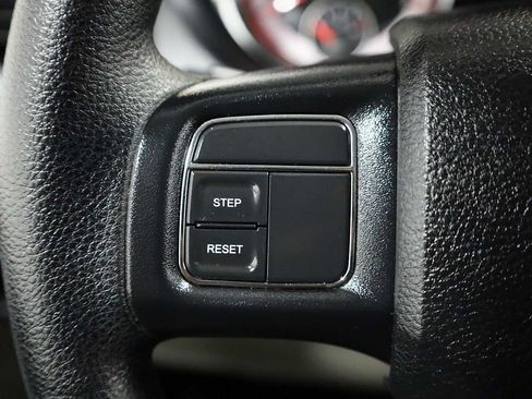 Used 2016 Dodge Grand Caravan SXT image 24