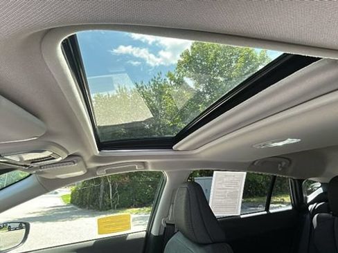 Certified 2024 Subaru Crosstrek 2.0i Premium AWD/4WD image 40