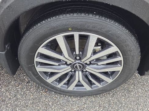 Used 2024 Nissan Kicks SV image 16