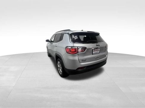 Used 2024 Jeep Compass Latitude AWD/4WD image 11