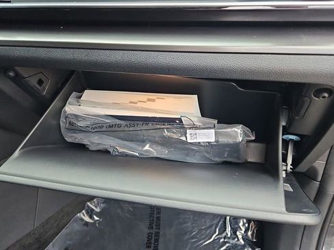 Used 2024 Kia Sportage EX image 20