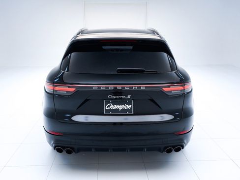 Used 2021 Porsche Cayenne S image 10
