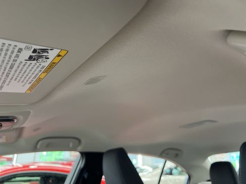 Used 2025 Toyota Corolla LE FWD image 20