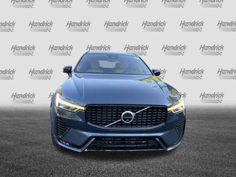 Certified 2023 Volvo XC60 B5 Ultimate w/ Protection Package Premier FWD image 3