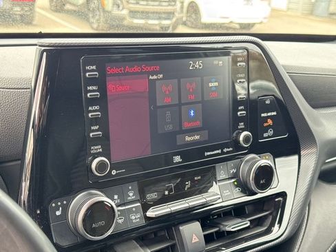 Used 2021 Toyota Highlander XSE image 21