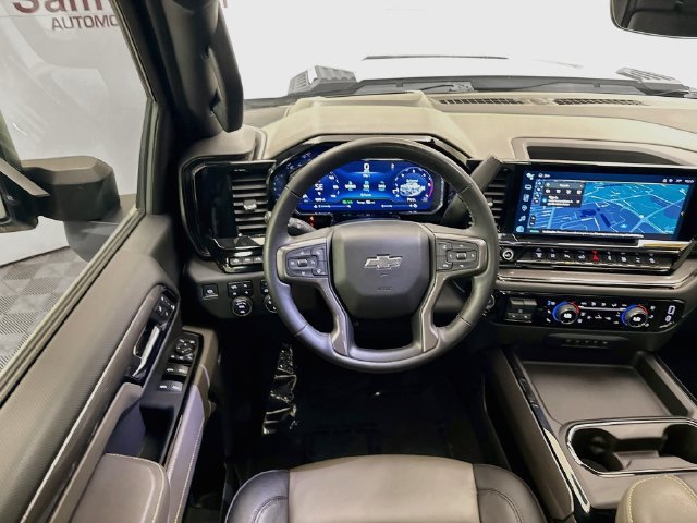 Used 2024 Chevrolet Silverado 2500 ZR2 w/ Technology Package AWD/4WD image 24