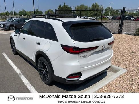 Used 2025 MAZDA CX-70 Plug-In Hybrid w/ Premium Pkg AWD/4WD image 2