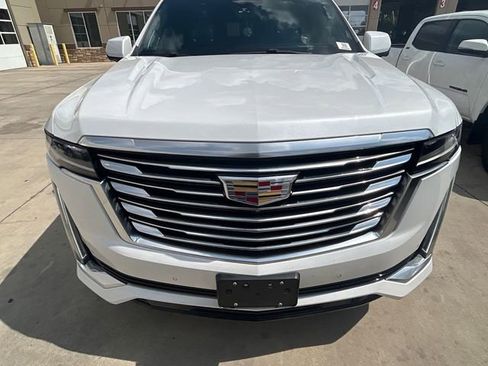 Used 2021 Cadillac Escalade Premium Luxury Platinum AWD/4WD image 4