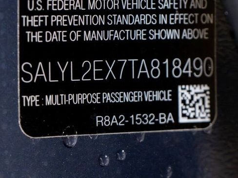 Used 2026 Land Rover Range Rover Velar Dynamic SE image 23