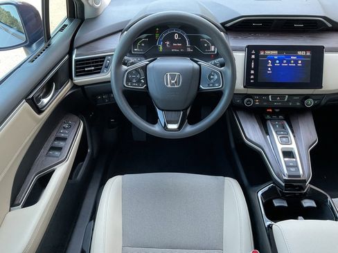 Used 2018 Honda Clarity Plug-In Hybrid image 11