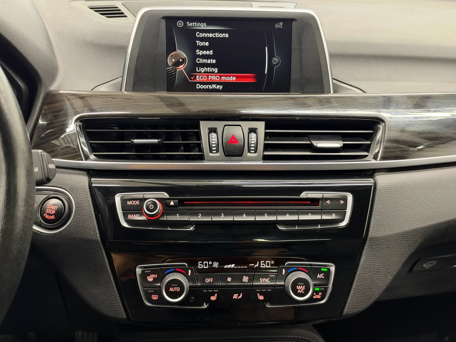 Used 2017 BMW X1 xDrive28i AWD/4WD image 33