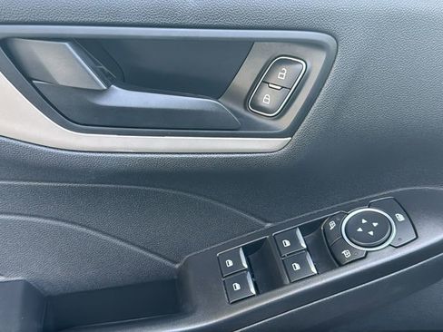 Certified 2022 Ford Escape SE image 19