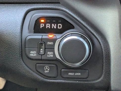 New 2026 RAM 1500 Express AWD/4WD image 18