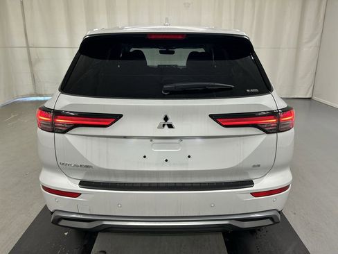 New 2026 Mitsubishi Outlander SE AWD/4WD image 22