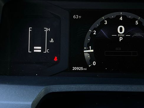 Used 2025 Toyota 4Runner SR5 image 37